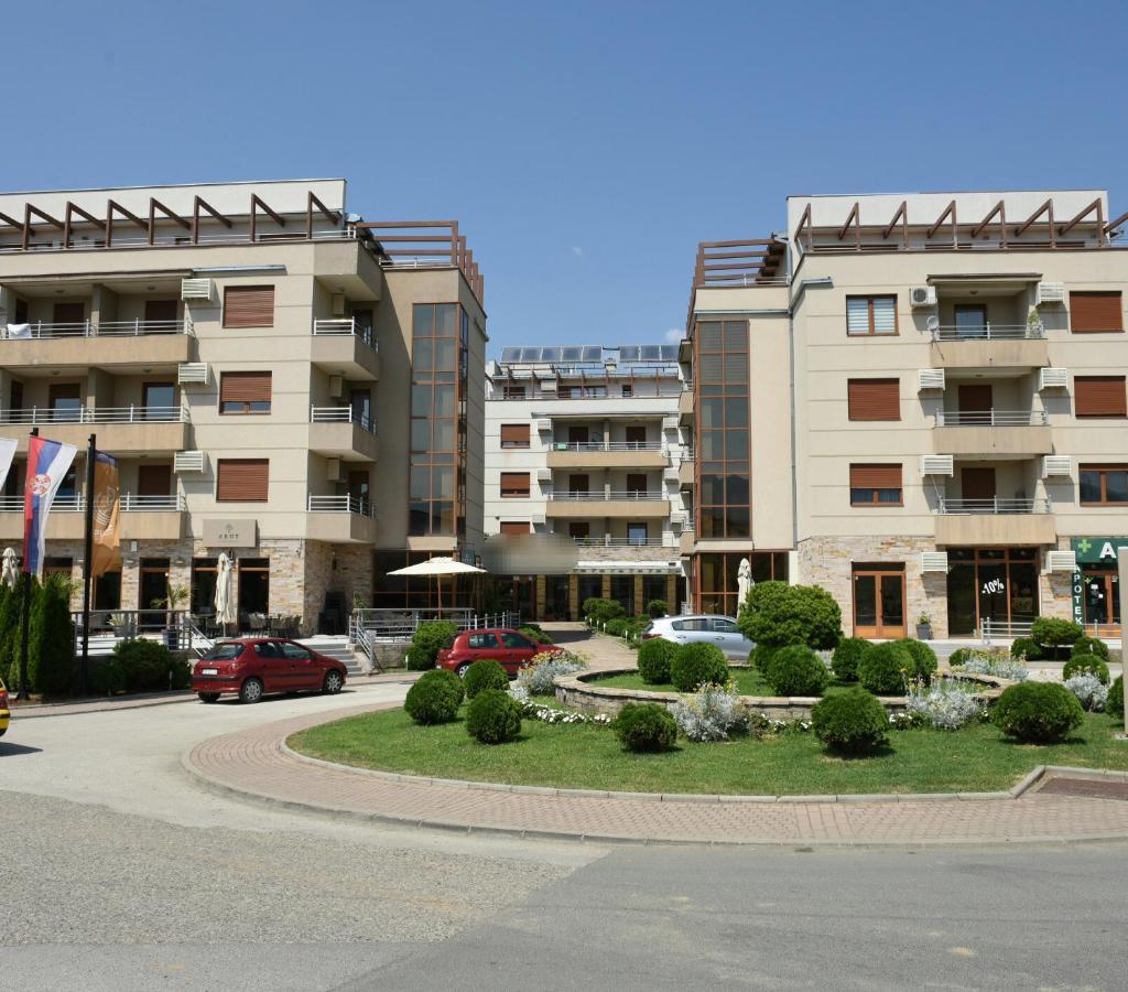 Relax Lux Apartment Vrnjacka Banja Luaran gambar